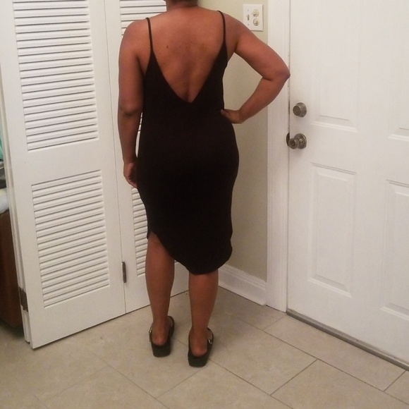 Low back, vneck midi dress - Picture 2 of 2